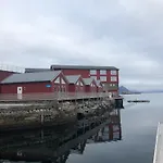 Lofoten Finnvika Villa *